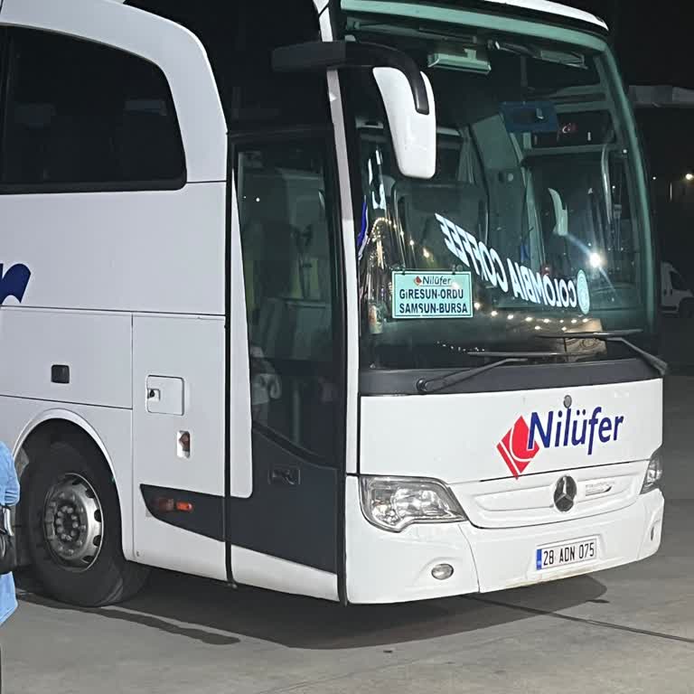 Gece Molasında Çocuklu Yolcular Soğukta Bekletildi