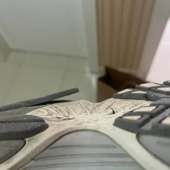 Sporjinal Aksaray’da Tabanı Ayrılan Ayakkabının Tamir Süreci Reddedildi