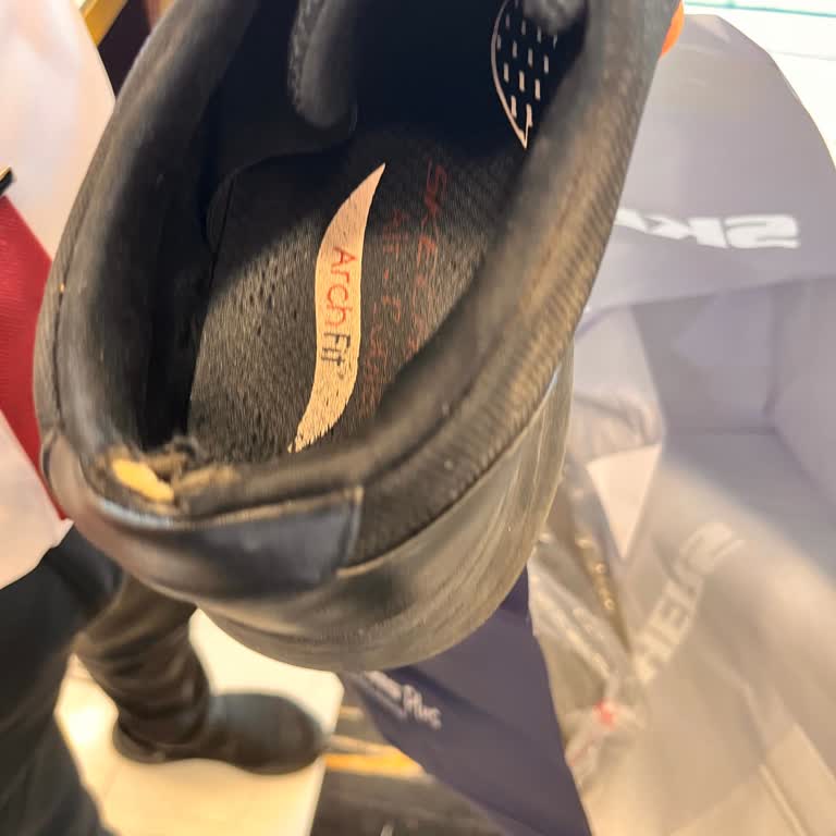 Skechers Ayakkabısında Ayıplı Ürün Ve İade Talebi