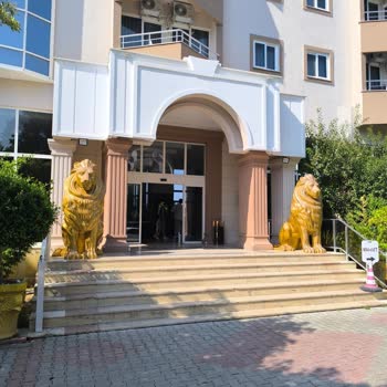 Blue Otel'de Hijyen, Tesis Ve Güvenlik Sorunları Nedeniyle Ücret İadesi Talebi