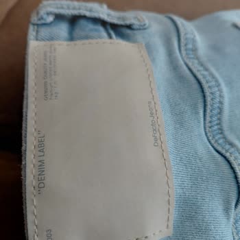 Üç Gün Kullanım Sonrası Kot Pantolon Dikişleri Yırtıldı