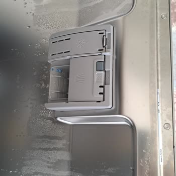 Bosch Bulaşık Makinesinde Sürekli Islak Bulaşık Ve Yumurta Kokusu