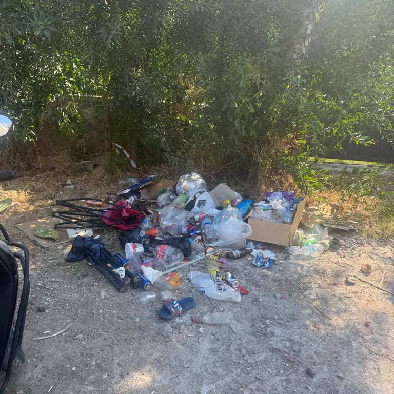 Marmaris Aktaş Sahilinde Çöp Dağları Halkı Tehlikeye Atıyor