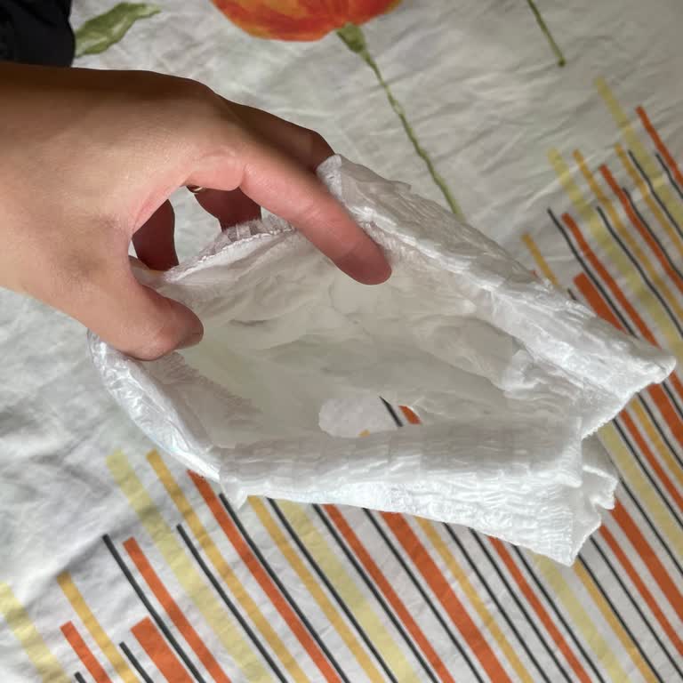 Molfix 6 Numaralı Bebek Bezlerinde Sık Yırtılma Sorunu