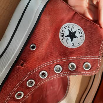 Converse Kadın Sneaker’da Erken Aşamalı Kalite Sorunu Ve Müşteri Hizmetleri İhmali