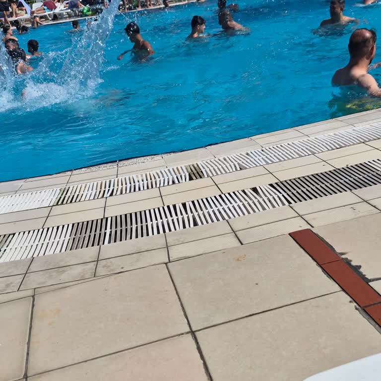 Aqua Dolphin Esenşehir’de Güvenlik Ve Personel İhmaline Şikayet