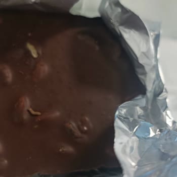 Nestle Antep Fıstıklı Çikolatada Kurt Görüldü: Hijyen Ve Güven Krizi
