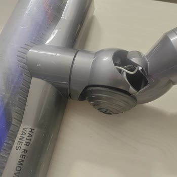 Dyson V11 Kablosuz Süpürge Başlık Kolu Kırıldı, Garanti Kapsamı Dışında