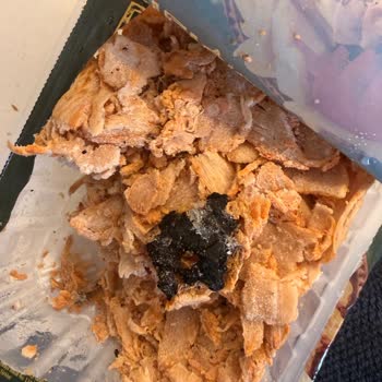 Alibeyköy Şubesinde Döner Ürünün İçinden Kömür Benzeri Yabancı Madde Çıktı