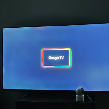 Kendi Kendine Kapanan 55 İnç Televizyon İçin Acil Çözüm Talebi