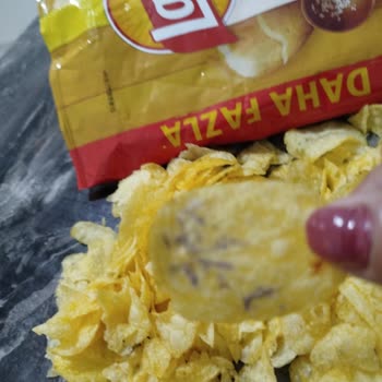 Lays Cipsinde Şüpheli Madde Ve Küf Görüntüsü