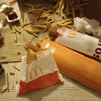 Eksik Hamburger Ve Bayat Çuros Mağduriyetine Yetersiz Telafi