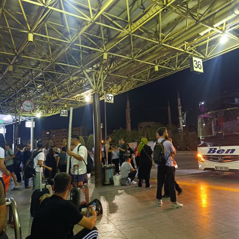 Zaman Kayıplarına Yol Açan Otobüs Gecikmesi Ve Bilgilendirme Eksikliği