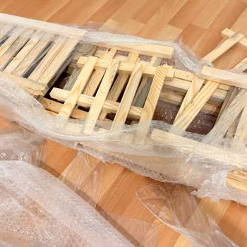 Ahşap Gardıropta Kırık Parçalar: Yetersiz Paketleme Ve İade Süreci