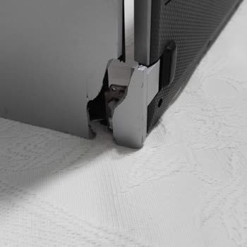Acer Dizüstü Bilgisayarda Garanti Kapsamındaki Kasa Çatlakları Ücret Talebi