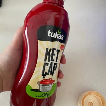 Tukaş Ketçap Şişesindeki Aşırı Şişme Ve Beyaz Maddeler Sağlık Endişesi Yaratıyor