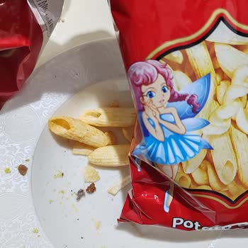 Barby Cips Yabancı Maddeler Ve Kirli, Hijyenik Olmayan Bir Görünümle Karşılaştım