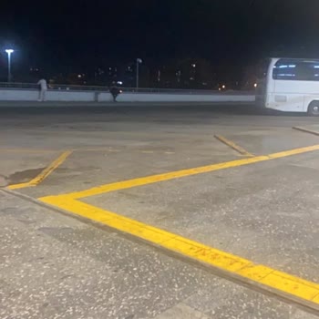 Gece Yarısı Otobüs Gelmemesi Ve Bilgi Eksikliği