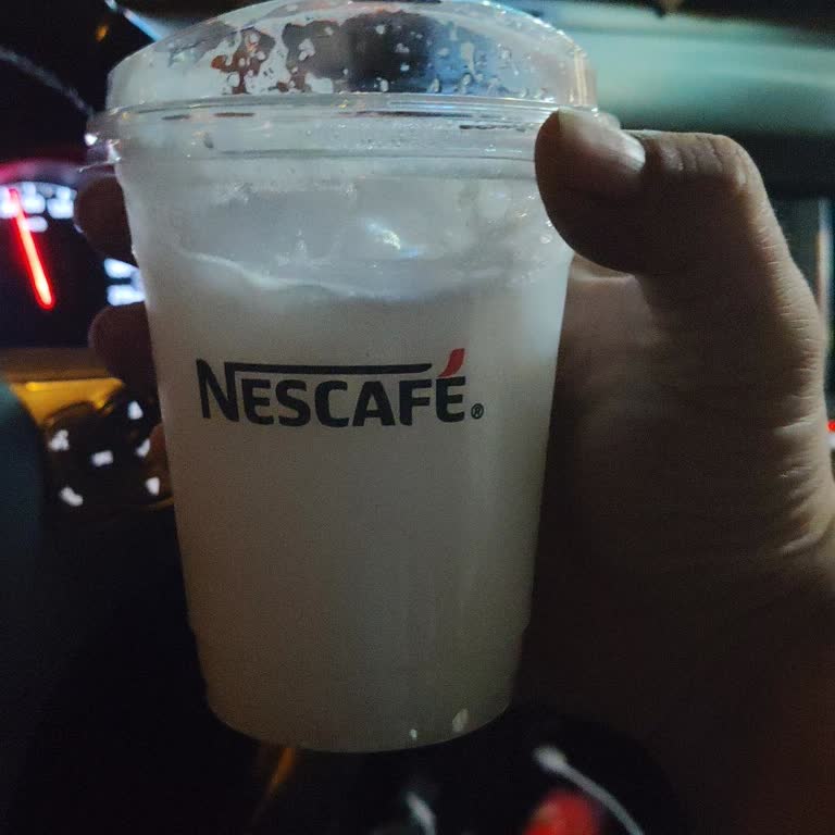 Opet İstasyonunda Nescafe Makinesinden Soğuk Çikolata Yerine Su Gibi Sıvı Verildi