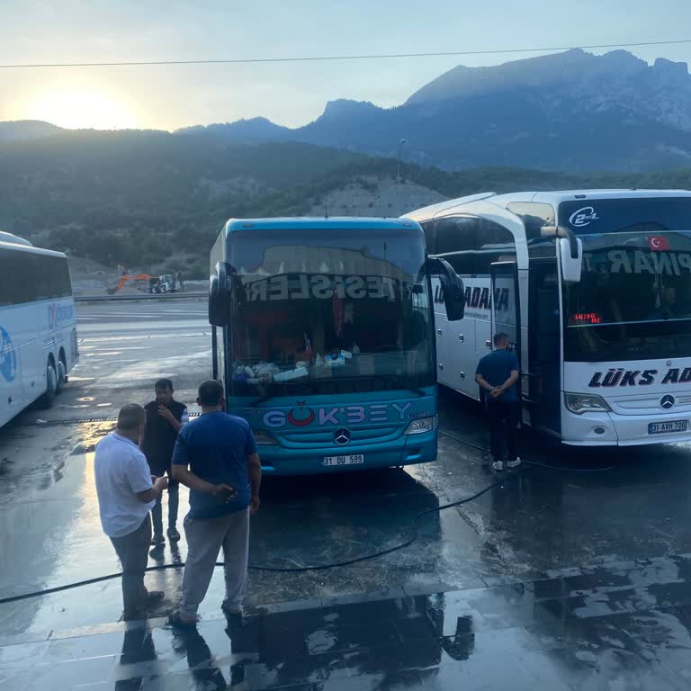 Mazot Eksikliği Nedeniyle 15 Saatlik Otobüs Gecikmesi Ve Saygısız Tutum