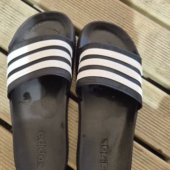 Adidas Terlik Ve Ayakkabı Kısa Sürede Bozuldu, İade Reddedildi