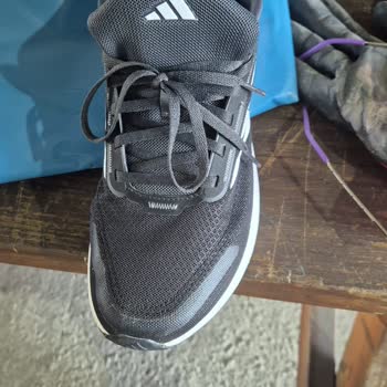 Adidas Terlik Ve Ayakkabı Kısa Sürede Bozuldu, İade Reddedildi