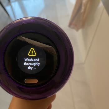 Garanti Kapsamındaki Dyson V12 Süpürge Hatası Ve Yeni Ürün Talebi