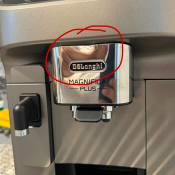 Garanti Kapsamında Servis Sonrası Kahve Makinem Bardağa Akmıyor Ve Ön Yüzü Hasarlı