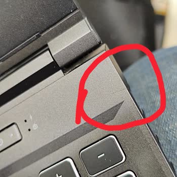 Monster Notebook Servis Sonrası Kırık Çitalar Ve Kasa Çatlağıyla Döndü