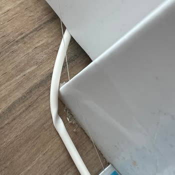 Kurulumda Duvar Patlaması Ve Kablo Hasarı İçin Onarım Ve Tazminat Talebi