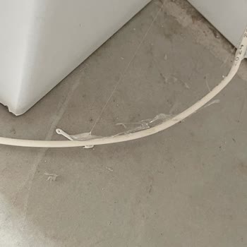 Kurulumda Duvar Patlaması Ve Kablo Hasarı İçin Onarım Ve Tazminat Talebi