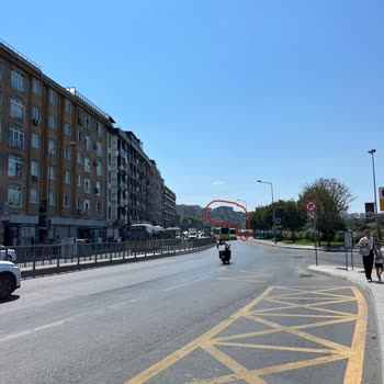 Alibeyköy İETT Peronları Çevresinde Yaya Geçidi Eksikliği Ve Güvenlik Sorunu