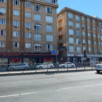 Alibeyköy İETT Peronları Çevresinde Yaya Geçidi Eksikliği Ve Güvenlik Sorunu