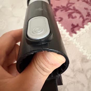 Bosch Süpürgede Başlık Gövde Bağlantısındaki Çatlak Ve Batarya Sorunları Garanti İçinde Çözülmeli