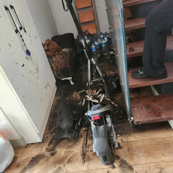 Onvo Scooter Bataryası Patladı, Yangın Ve Belgesiz Eksper İşlemi Mağduriyet Yaratıyor