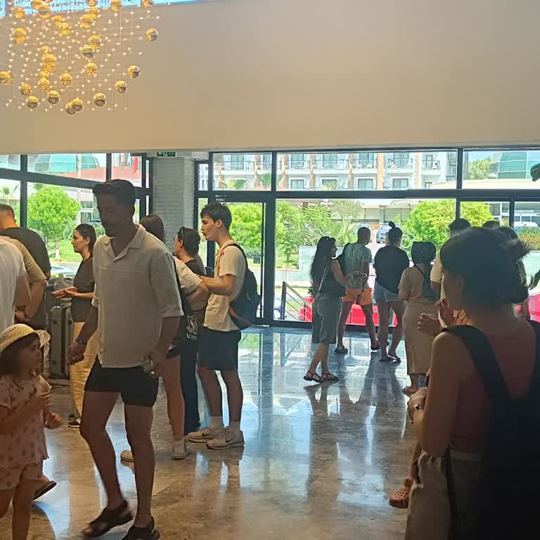 Oda Hazırlıklarının Gecikmesi Ve Lobide Yetersiz Oturma Alanı