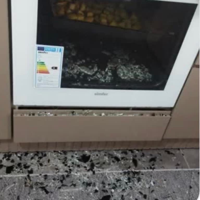 Yeni Simfer Fırının Camı İlk Kullanımda Patladı, Çözüm Bekliyorum