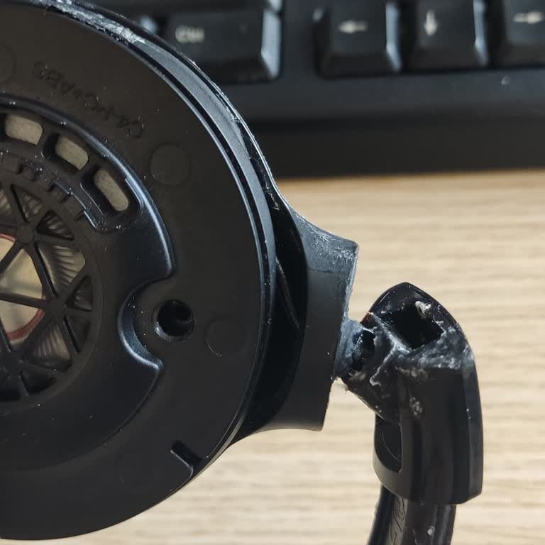 JBL Tune 520BT Kafa Bandı Ve Menteşe Kırıldı: Garanti Şikayeti