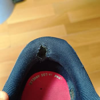 Skechers GO Run Ayakkabısında Hızlı Aşınma Ve Yırtılma Şikayeti