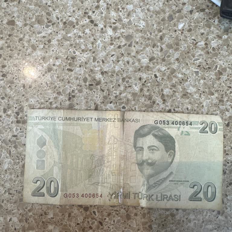 Kırık 20 TL Banknot Nedeniyle Saygısız Tutum