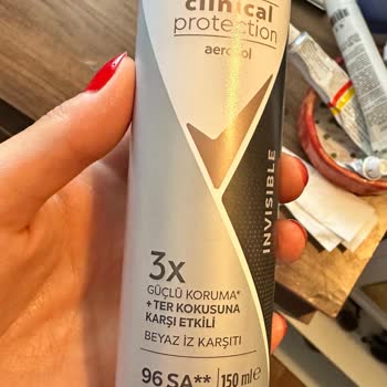 Rexona Beyaz İz Karşıtı Deodorant Kıyafetimi Beyazlaştırdı