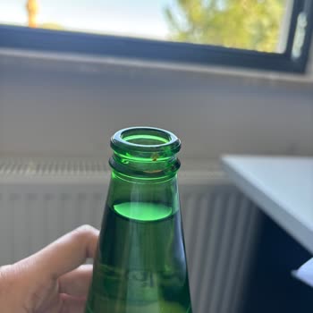 Paslı Şişe Kapağı Ve Ağzı Nedeniyle Hijyen Endişesi