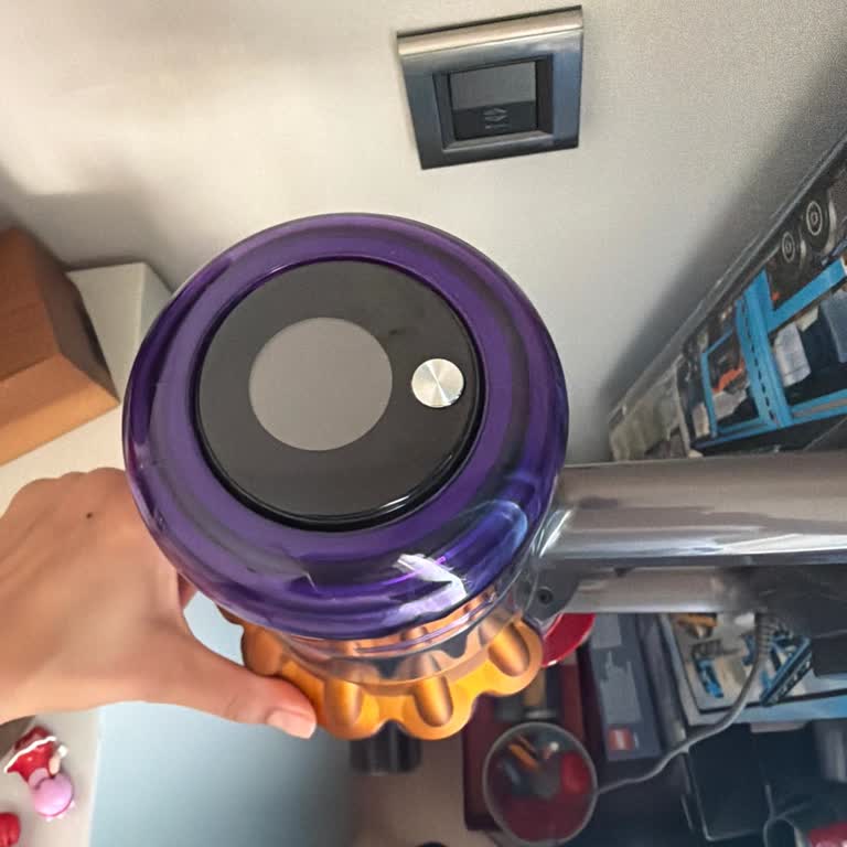 Dyson V15 Kablosuz Süpürge Çalışmıyor, Ücretsiz Teknik İnceleme Ve Makul Çözüm Talebi