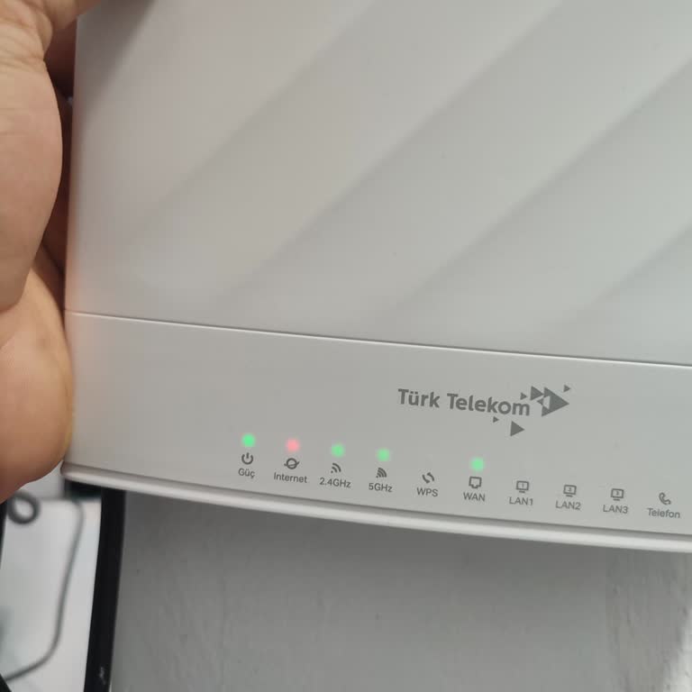 Taahhütlü İnternet Hizmetinde Uzun Süreli Kesinti Ve Çözüm İsteği