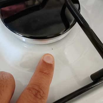 Ankastre Ocak Çizikleri: Tam Değişim Talebi