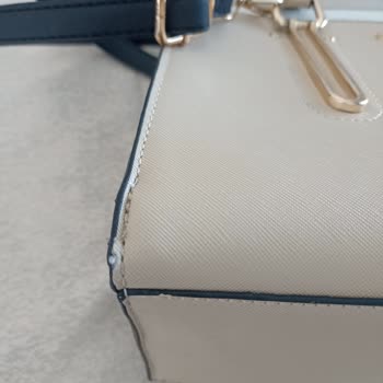 Derimod İzmit Outlet'ta Çanta Deforme, Ayakkabı Boya Kaçırdı Ve İade Reddi