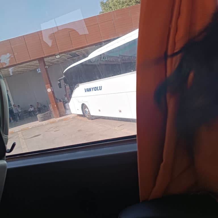 Van Kalesi Turizm Otobüsünde 50 Dakikalık Açıklamasız Gecikme