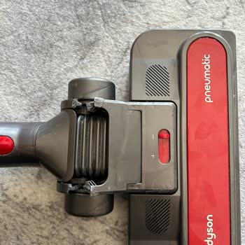 Dyson Süpürge Başlığı 8 Ayda Kırıldı, Garanti Kapsamında Ücretsiz Değişim Talebi