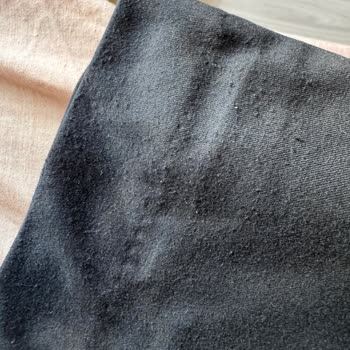 Pantolon Ve Polo Yaka Tişörtte Kalite Sorunları: Kaçıklar Ve Renk Atması