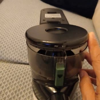 Garanti Kapsamındaki Dikey Süpürgede Plastik Klips Kırılması Ve Ücret Talebi